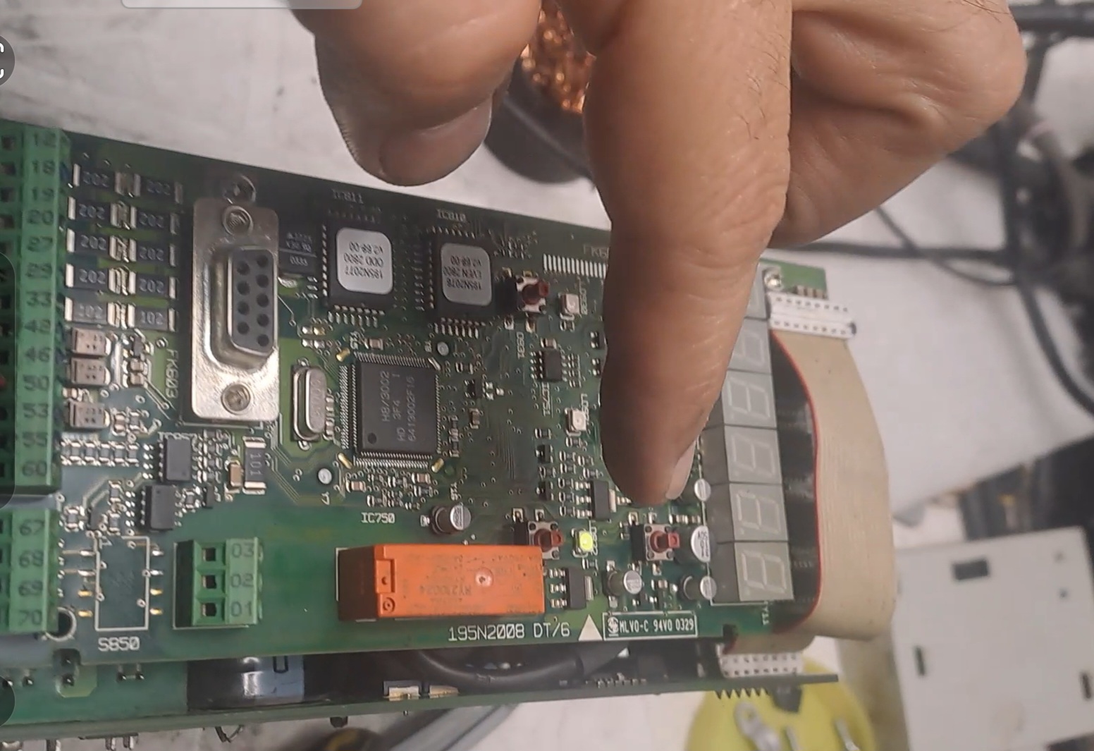 تعمیر اینورتر دانفوس vlt2800 ، 6.3kva تاریخ ۱۴۰۴/۱۲/۰۱