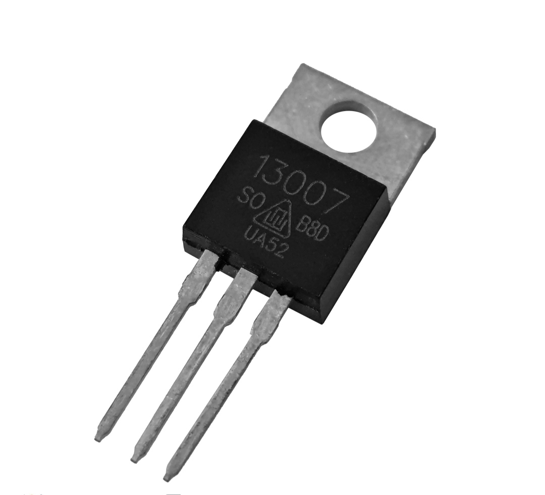 BJT 13007***NPN 400V 8A DIP